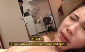 Chàng trai tân lọt vào mắt xinh của 2 chị dâm nữ